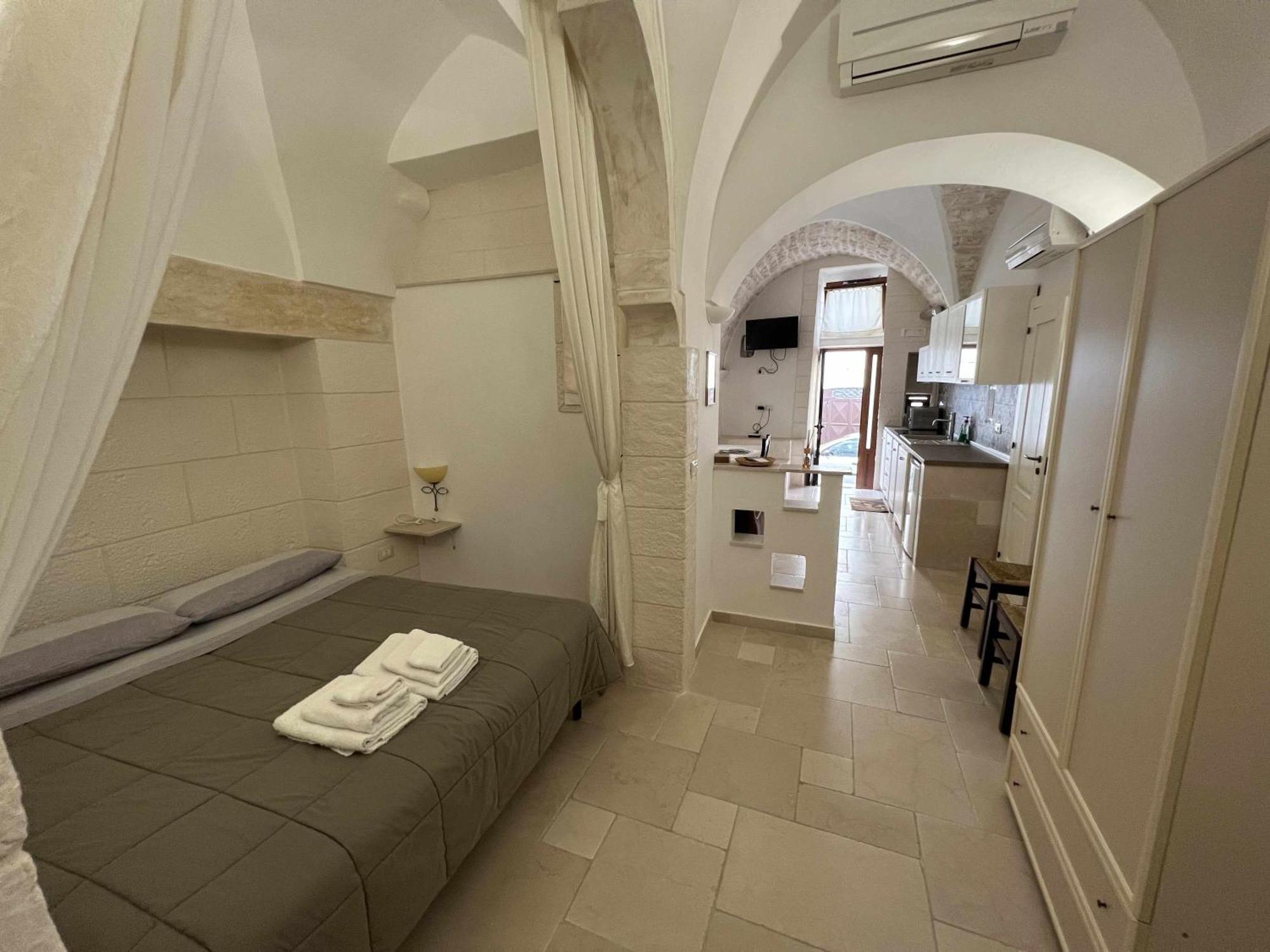 La Rosa D Ernesto Wifi Free 3 Sleeping Places Apartment Ostuni Exterior foto